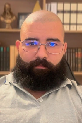 Prof. Everton Ribeiro